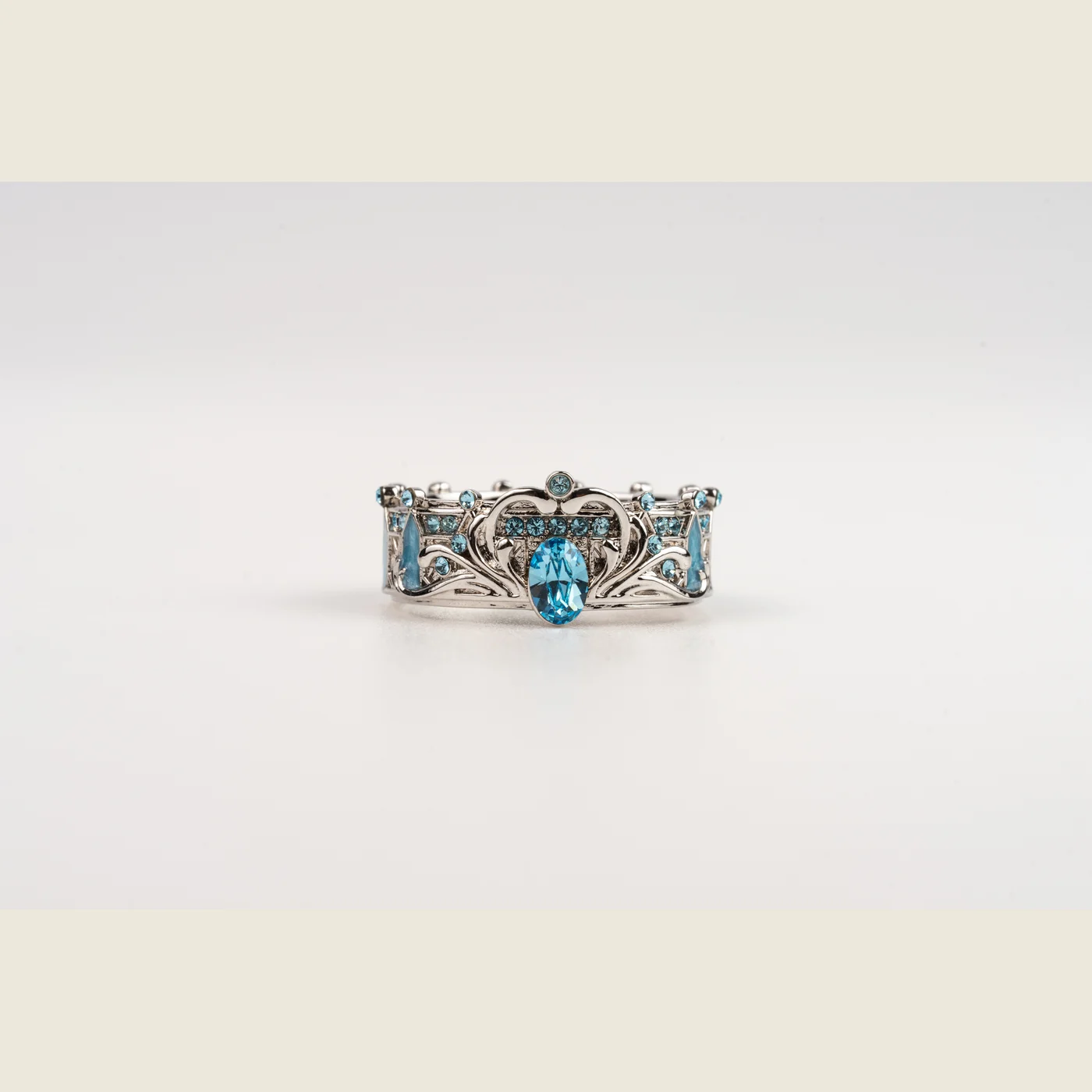 Vivi Guardian Ring product photograph