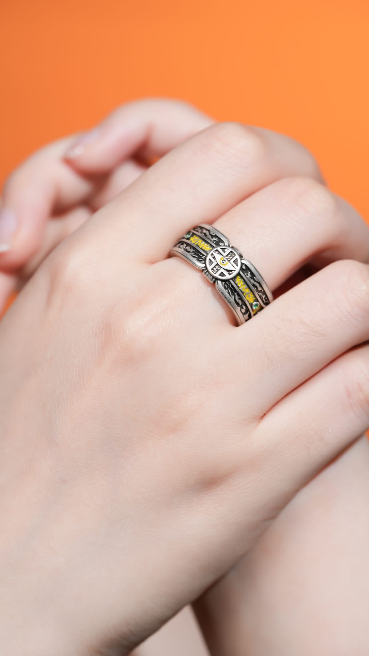 Mihawk Ring detail